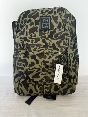 PacSun YRLA (Young and Reckless LA) Duck camo Backpack - Olive and Black NWT